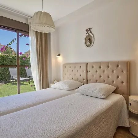 Apartamento Y Su Jardin Privado Estepona
