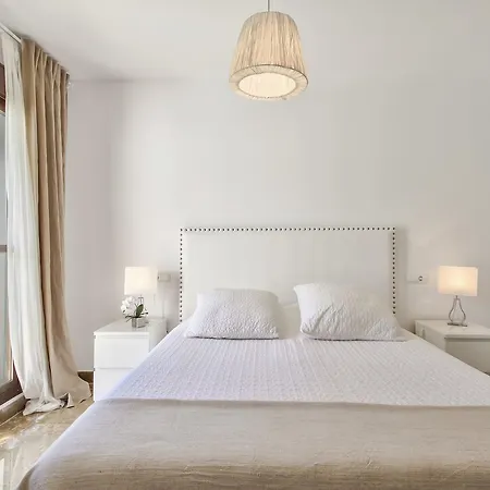 Apartamento Y Su Jardin Privado *